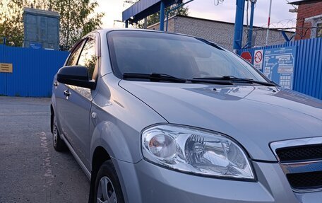 Chevrolet Aveo III, 2010 год, 520 000 рублей, 3 фотография