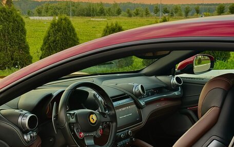 Ferrari GTC4Lusso, 2018 год, 18 000 000 рублей, 11 фотография