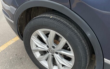 Volkswagen Tiguan II, 2017 год, 2 305 000 рублей, 6 фотография