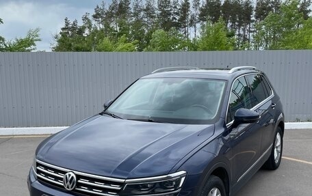 Volkswagen Tiguan II, 2017 год, 2 305 000 рублей, 3 фотография
