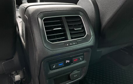 Volkswagen Tiguan II, 2017 год, 2 305 000 рублей, 13 фотография