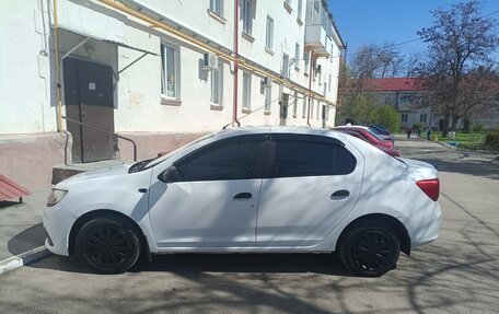 Renault Logan II, 2018 год, 760 000 рублей, 4 фотография