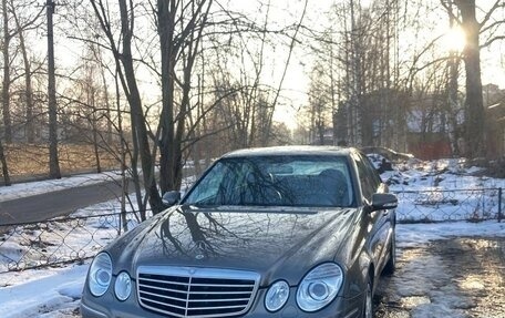 Mercedes-Benz E-Класс, 2008 год, 900 000 рублей, 5 фотография