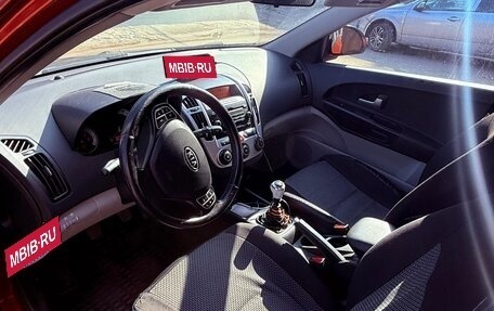 KIA cee'd I рестайлинг, 2009 год, 700 000 рублей, 7 фотография