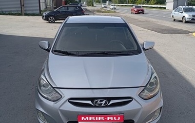 Hyundai Solaris II рестайлинг, 2012 год, 680 000 рублей, 1 фотография