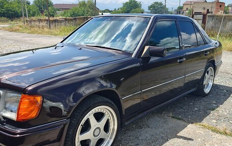 Mercedes-Benz E-Класс, 1994 год, 1 800 000 рублей, 1 фотография