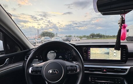 KIA K5, 2020 год, 2 650 000 рублей, 23 фотография