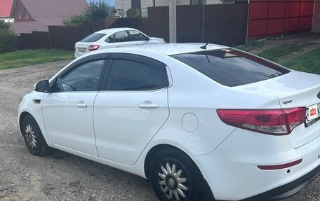 KIA Rio III рестайлинг, 2016 год, 1 040 000 рублей, 4 фотография