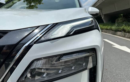 Nissan X-Trail, 2024 год, 3 200 000 рублей, 9 фотография