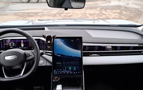 Geely Atlas, 2024 год, 2 802 500 рублей, 7 фотография