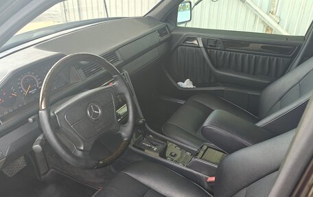 Mercedes-Benz E-Класс, 1994 год, 1 800 000 рублей, 22 фотография