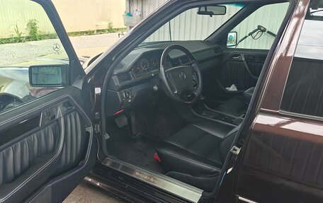 Mercedes-Benz E-Класс, 1994 год, 1 800 000 рублей, 24 фотография
