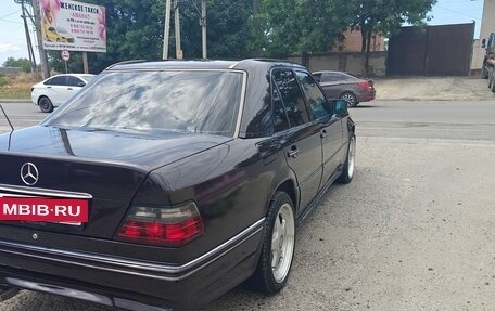Mercedes-Benz E-Класс, 1994 год, 1 800 000 рублей, 19 фотография