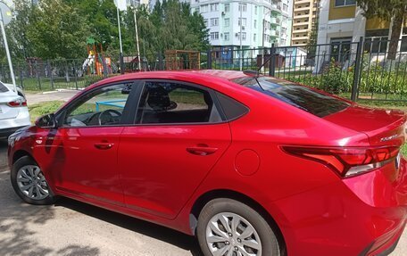 Hyundai Solaris II рестайлинг, 2019 год, 1 400 000 рублей, 4 фотография