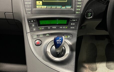 Toyota Prius, 2011 год, 1 150 000 рублей, 18 фотография