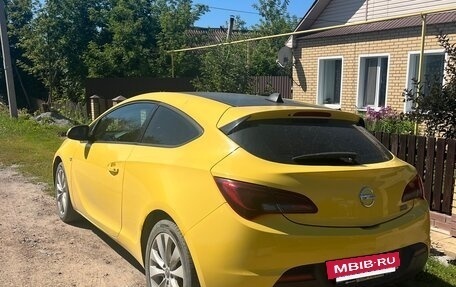 Opel Astra J, 2011 год, 930 000 рублей, 3 фотография