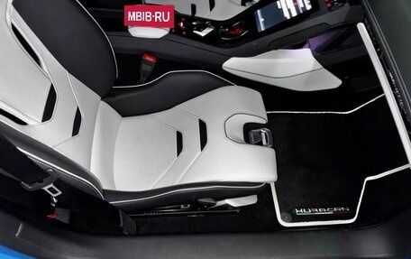 Lamborghini Huracán, 2022 год, 33 500 000 рублей, 9 фотография