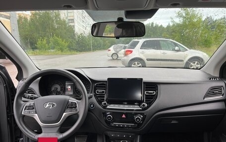 Hyundai Solaris II рестайлинг, 2021 год, 1 890 000 рублей, 10 фотография
