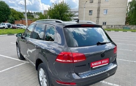 Volkswagen Touareg III, 2011 год, 1 980 000 рублей, 9 фотография