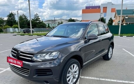Volkswagen Touareg III, 2011 год, 1 980 000 рублей, 14 фотография