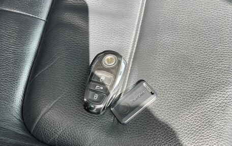 Volkswagen Touareg III, 2011 год, 1 980 000 рублей, 37 фотография