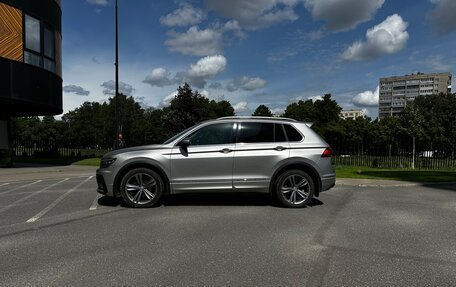 Volkswagen Tiguan II, 2019 год, 2 850 000 рублей, 1 фотография