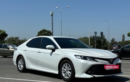 Toyota Camry, 2018 год, 3 000 000 рублей, 3 фотография