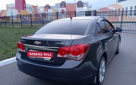 Chevrolet Cruze II, 2011 год, 850 000 рублей, 2 фотография