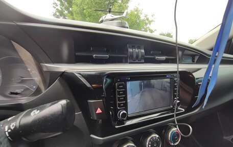 Toyota Corolla, 2015 год, 1 270 000 рублей, 10 фотография
