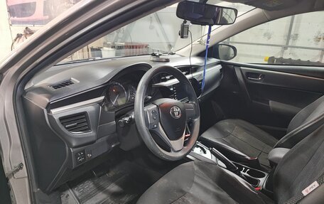 Toyota Corolla, 2015 год, 1 270 000 рублей, 6 фотография