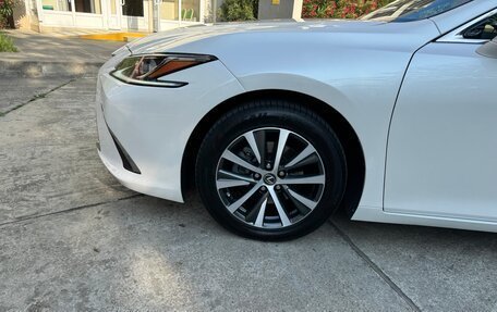 Lexus ES VII, 2020 год, 3 650 000 рублей, 10 фотография