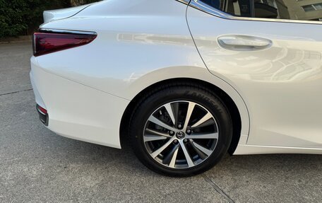 Lexus ES VII, 2020 год, 3 650 000 рублей, 12 фотография