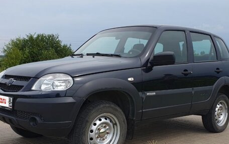 Chevrolet Niva I рестайлинг, 2016 год, 800 000 рублей, 2 фотография
