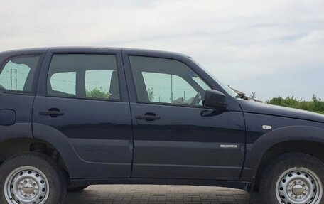 Chevrolet Niva I рестайлинг, 2016 год, 800 000 рублей, 5 фотография