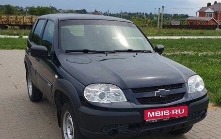 Chevrolet Niva I рестайлинг, 2016 год, 800 000 рублей, 8 фотография