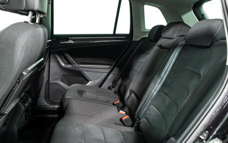 Volkswagen Tiguan II, 2018 год, 2 649 700 рублей, 10 фотография
