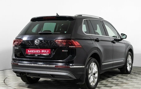 Volkswagen Tiguan II, 2018 год, 2 649 700 рублей, 5 фотография