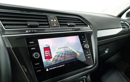 Volkswagen Tiguan II, 2018 год, 2 649 700 рублей, 17 фотография