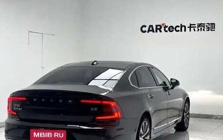 Volvo S90 II рестайлинг, 2021 год, 2 660 045 рублей, 3 фотография