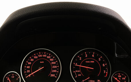 BMW 3 серия, 2017 год, 1 880 000 рублей, 10 фотография