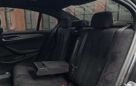 BMW 5 серия, 2019 год, 3 000 000 рублей, 13 фотография