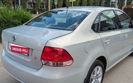 Volkswagen Polo VI (EU Market), 2012 год, 900 000 рублей, 4 фотография