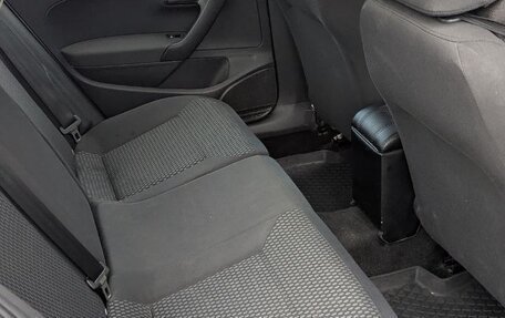 Volkswagen Polo VI (EU Market), 2012 год, 900 000 рублей, 11 фотография