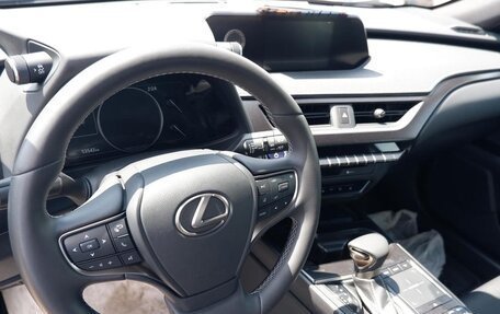 Lexus UX I, 2021 год, 2 700 000 рублей, 12 фотография