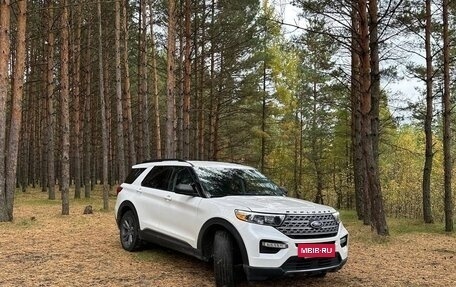 Ford Explorer VI, 2020 год, 3 750 000 рублей, 2 фотография