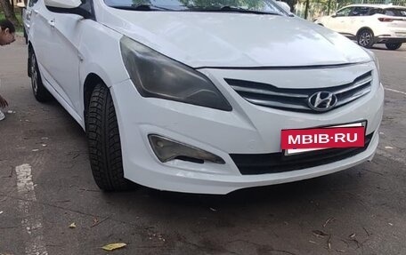 Hyundai Solaris II рестайлинг, 2015 год, 630 000 рублей, 4 фотография