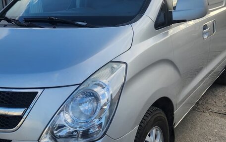 Hyundai Grand Starex Grand Starex I рестайлинг 2, 2009 год, 1 000 000 рублей, 2 фотография