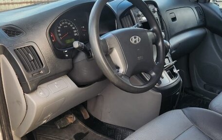 Hyundai Grand Starex Grand Starex I рестайлинг 2, 2009 год, 1 000 000 рублей, 16 фотография