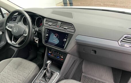 Volkswagen Tiguan II, 2021 год, 2 879 000 рублей, 8 фотография