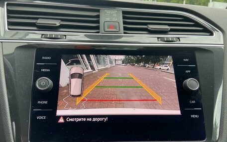 Volkswagen Tiguan II, 2021 год, 2 879 000 рублей, 15 фотография
